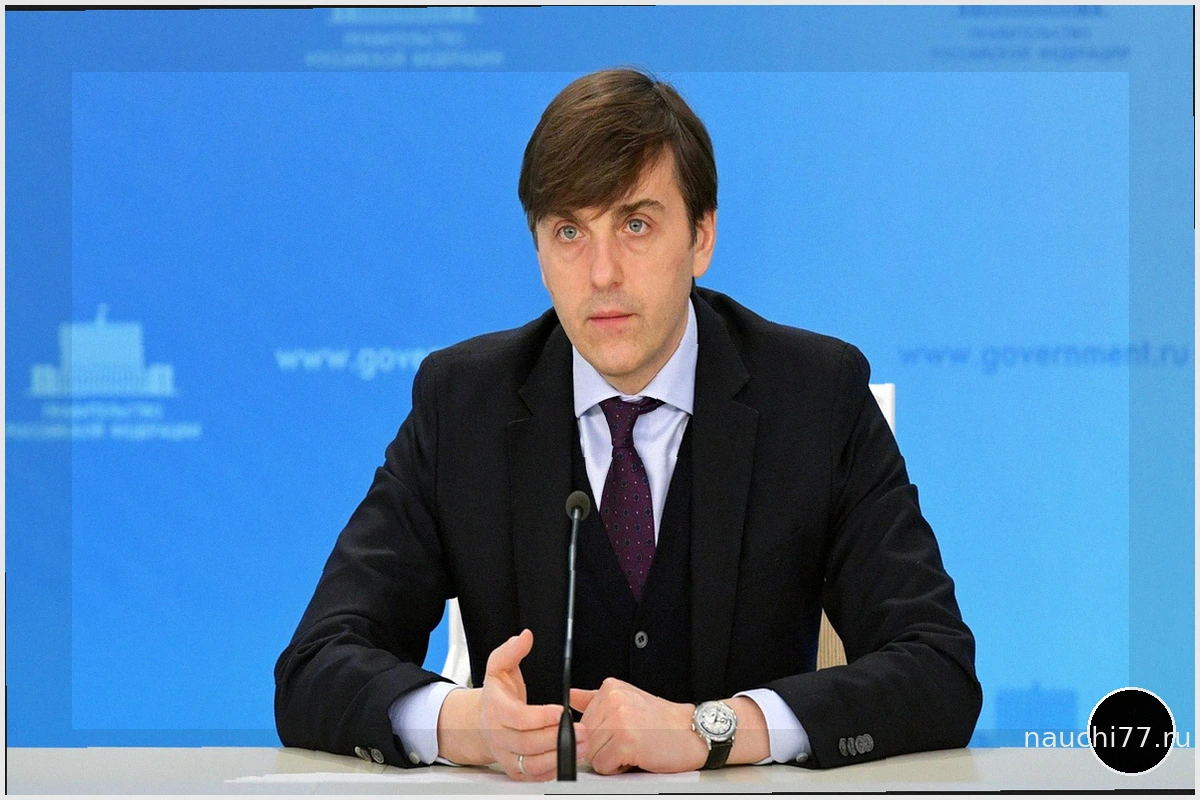 Кравцов: Задания ЕГЭ полностью соответствуют школьной программе