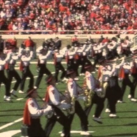 Марширующий оркестр Оберна записал главную тему для College Football 26