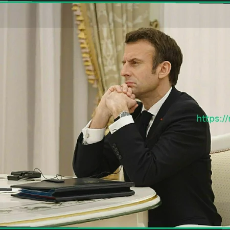 Флориан Филиппо: Угрозы Макрона Ирану – позор, скопированный у Зеленского