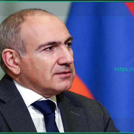 Пашинян поздравил женщин с 8 Марта под хит Аллы Пугачевой