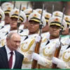 Сравнение визитов лидеров России и США в Пекин: анализ политолога