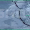 Масштабная пробка из 300 альпинистов на Эвересте попала на видео