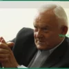 Польша предложила Украине вернуть оружие вместо орденов